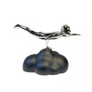 Escultura Decorativa Homem Prateado Voando em Base Preta
